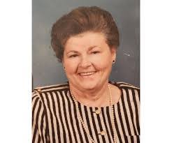 Eva Hartman's Instagram, Twitter & Facebook