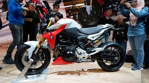 Bmw offers multiple seat options to change the seat height. Bmw F 900 R 2020 895 Cm Und 105 Ps Motorradonline De