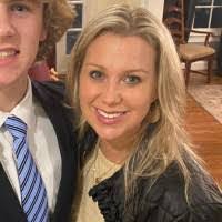 Stephanie Garver's Instagram, Twitter & Facebook