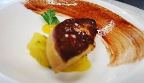 Bistro Du O A Vaison La Romaine Fois Gras Poele Compotee D Ananas Fois Gras Poele Fois Gras Plat
