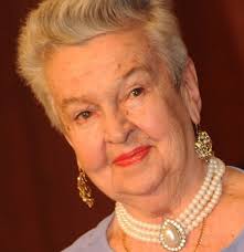 Людмила лядова — счастливая мелодия 02:52. Lyudmila Lyadova Perepisala Elitnuyu Nedvizhimost Na Pomoshnika Starhit Ru