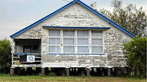 Squatter given 14 days to pack