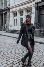 All Black Flaunt And Center Winter Fashion Outfits Simple Outfits Leather Shorts Outfit