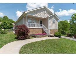 Maybe you would like to learn more about one of these? 3401 Watterson St Kingsport Tn 37660 15 Photos Mls 422883 Movoto