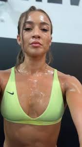 Nicole siff Porn Pics and XXX Videos - Reddit NSFW