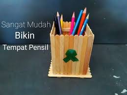 Cara Mudah Dan Gampang Membuat Tempat Pensil Dari Stik Es Krim Youtube In 2020 Arts And Crafts For Teens Craft Stick Crafts Crafts