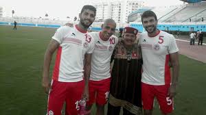 وتسعى تونس لتجاوز دور المجموعات فى كأس العالم لأول مرة فى تاريخها بعد فشلها خلال مشاركاتها الأربع السابقة فى 1978 و1998 و2002 و2006، ومضى معلول، رسالتى للاعبين أن هدفى كمدرب هو المرور لدور الثمانية أو أبعد منتخب تونس لا يعرف الهزيمة مع نبيل معلول. Ø§Ù„Ù‚Ø¹Ø¨ÙˆØ· Ù…Ø´Ø¬Ø¹ Ù…Ù†ØªØ®Ø¨ ØªÙˆÙ†Ø³ ÙƒØ±Ù…ØªÙ‡ Ø¬Ù†ÙˆØ¨ Ø£ÙØ±ÙŠÙ‚ÙŠØ§ ÙˆØ§Ù„ÙŠØ§Ø¨Ø§Ù† ÙˆØ§Ø­ØªÙÙ‰ Ø¨Ù‡ Ø¨ÙŠÙƒÙ†Ø¨Ø§ÙˆØ± ØªÙˆÙ†Ø³ Ø§Ù„Ø¬Ø²ÙŠØ±Ø© Ù†Øª