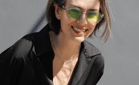 Noelle Santos's Instagram, Twitter & Facebook