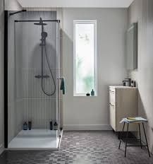 Salle de bain moderne en 90 idées d'aménagement réussi. Comment Choisir Sa Fenetre De Salle De Bains Lapeyre
