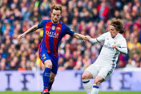 #lukamodric #realmadrid #barcelona #elclasico #clasico #barcelonavsrealmadrid #modricvsbarcelona Barcelona Star Rakitic Reveals Modric Wanted Him At Real Madrid Goal Com