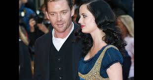 Apai ágon a híres francia zeneszerző, paul le flem dédunokája. Eva Green Et Son Amoureux Marton Csokas Purepeople