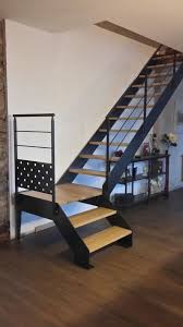 Escalier Avec Palier Idees Escalier Escalier Droit Escalier