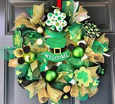 Amazon Com St Patricks Day Wreath Mickey St Patricks Day St Paddys Day Wreath St Patricks Da St Patrick S Day Decorations Wreaths St Patricks Mickey Wreath