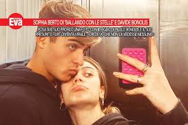 Flirt a 'Ballando'? Sophia Berto, la foto con Davide Bonolis