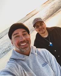 Nancy Nares's Instagram, Twitter & Facebook