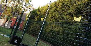 Ramm offers comprehensive selections of horse stalls, horse fencing systems, and equine products for your farm and barn.rest assured, we only use the finest quality materials and detailed craftsmanship to ensure our horse stalls are stronger, safer, and more durable. Cld Fencing Systems On Twitter During Development Trials Fence Lines Of Over 30m With 45 Degree Corners Were Erected And Commissioned With Full Pulse Fencing Within 90 Minutes Find Out More About