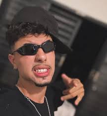 Ryan Adriano (@ryanziin0f) • Instagram photos and videos