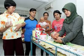 Pekerja asing atau pekerja tetamu adalah orang yang bekerja di negara yang bukanlah seorang warganegara. Ada Sindiket Buat Permit Kerja Palsu Dan Korang Mungkin Terkejut Siapa Dalangnya Soscili