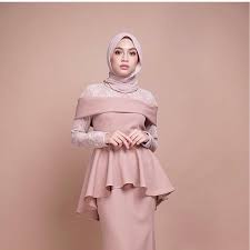 Lihat ide lainnya tentang model pakaian muslim, model pakaian, model pakaian hijab. Baju Kondangan Hijab Pink Sabrina Fesyen Wanita Pakaian Wanita Atasan Di Carousell