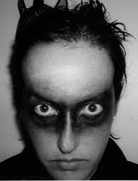 Leslie Dupre's Instagram, Twitter & Facebook