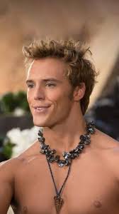 E quando o Sam Claflin criou o significado de ter O MOLHO 🤌🥵