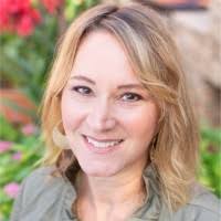 Susan Dyson's Instagram, Twitter & Facebook