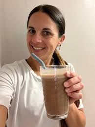 Chocolate protein shake recipe with banana