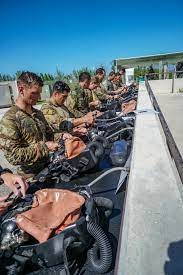 Us Army Combat Dive School Cdqc Us Army Army Rangers Special Forces