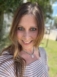 Jennifer Lockman's Instagram, Twitter & Facebook