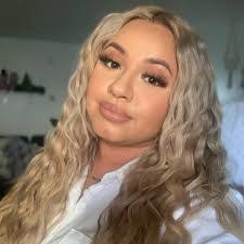 Jazmin Lupercio's Instagram, Twitter & Facebook