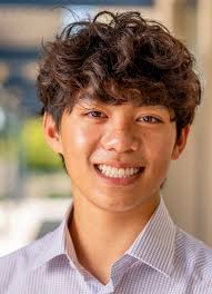 17-year-old from Huntington Beach pushes for financial literacy among youth 