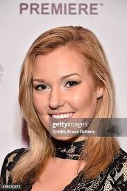 Alora Smith's Instagram, Twitter & Facebook