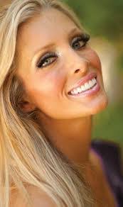 Tara Ferris's Instagram, Twitter & Facebook