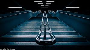 Es Geht Aufwarts Olympia Einkaufszentrum U Bahn Munchen Und U Bahn Station