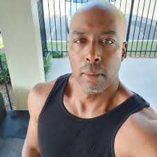 You know nothing about this man" "Don't clap at me" LMAO