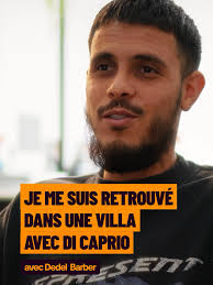 De la garage à la villa : l'ascension de Dede le coiffeur