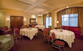2bay Hospitality Suite Crescent Round Table Setup Rosen Shingle Creek Orlando Rosen Resorts Hotels Idrive Meetings Suite Suites Suite Hospitality