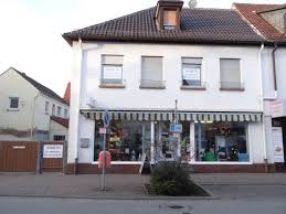 Der restliche boden ist mit braunem laminat versehen. Haus Zum Verkauf Nibelungenstrasse 78 68642 Burstadt Bergstrasse Kreis Mapio Net