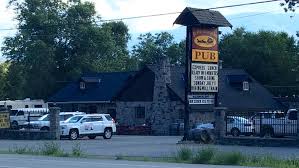 This motel is 3.6 mi (5.8 km) from rose bowl stadium and 3.9 mi (6.2 km) from pasadena convention center. Ye Old Welcome Inn Pub In Oliver