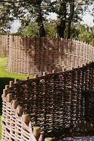 Die spanische wand ist ein dekorativer sichtschutz für kleine freisitze, sitzecken, terrassen oder balkone. 16 Paravents Fur Den Garten Ideen Spanische Wand Garten Sichtschutz Garten
