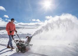 Schneefräsen zur effektiven beseitigung von schnee. Schneefrasen Briggs Stratton