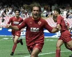 Er spielte auf der position центральный нап. The Bati Gol Standard Gabriel Batistuta
