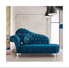 Ruang keluarga atau biasa disebut sebagai living room atau ruang tamu (meskipun sebagian orang simak 10 desain ruang santai di bawah ini dan jadilah homebody yang bahagia di rumah anda sendiri! Sofa Santai Ruang Keluarga Castello Furniture Jepara