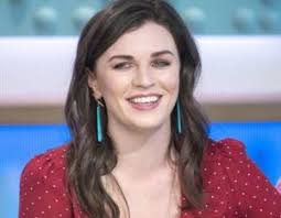 She rose to fame after winning british comedy award for the. Aisling Bea Height Age Boyfriend Biography Family Net Worth More