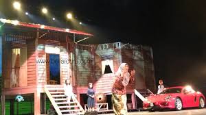 Mak cun sedang belajar bahasa. Mak Cun Teater Best Ke Bella Idura