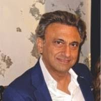 Frieda Walton's Instagram, Twitter & Facebook