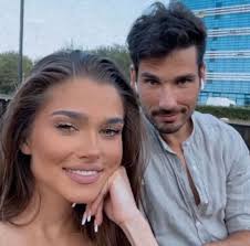 Ce face Alex Leonte, în timp ce Theo Rose se pregătește să nască?!