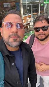 Hola mi nombre es Joan Cabrera, nací el 25 de noviembre en el año 2000, en  la CDMX, tengo 24 años. Mi objetivo es que las personas sean mejores en su  forma