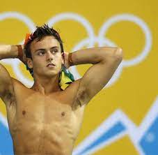 Daley and matty lee won the gold medal in the mens synchronized swimming 10m platform event besting the. Tom Daley Aktuelle News Bilder Zum Turmspringer Welt