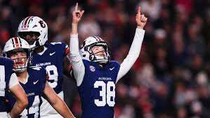 The cherry on top': Alex McPherson honored with FWAA Courage Award - Auburn  Tigers - Official Athletics Website